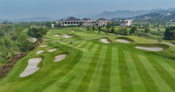 Golf Bandung - Kota Baru Parahyangan Golf Resort - Image 3